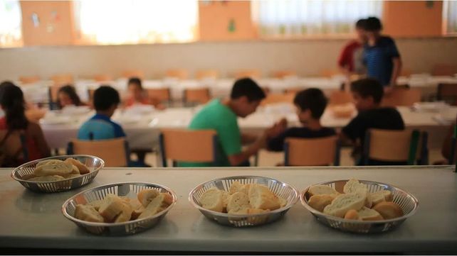 Según Unicef, unos 10 millones de chicas y chicos comen menos carne y lácteos que el año pasado